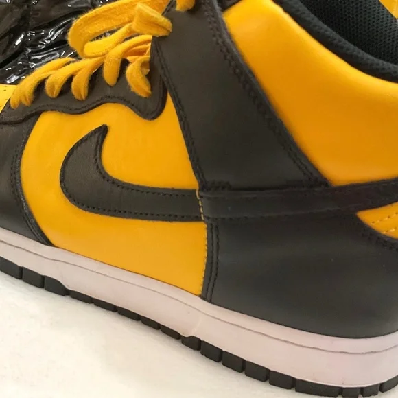 Nike Dunk High Retro Goldenrod Black Yellow DD1399-700 Men’s Sz 9.5 - Picture 15 of 16